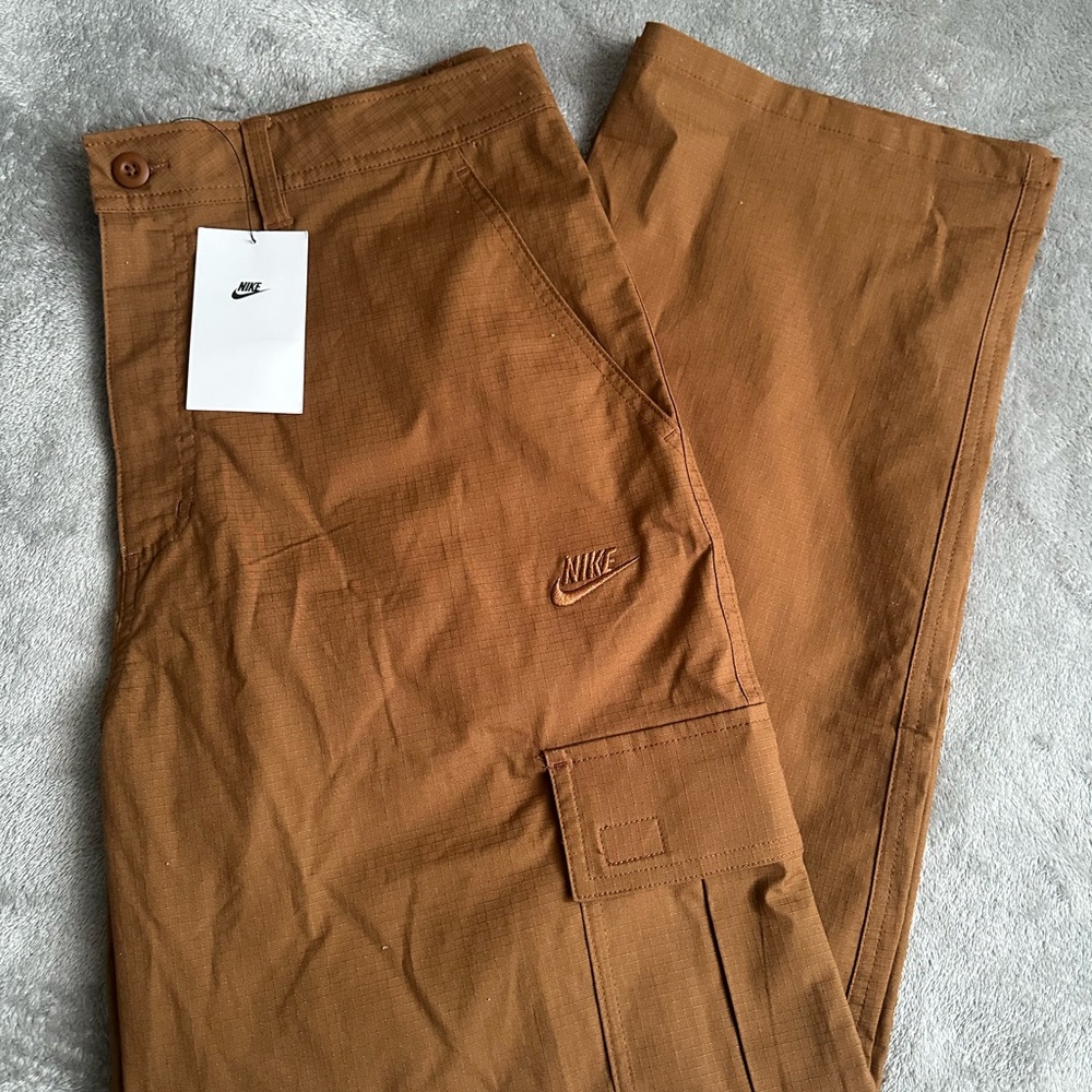 Nike Men's Tan Cargo Pants